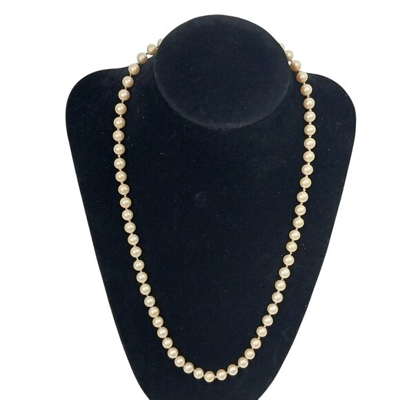 Vintage Monet Faux Pearl Gold Champagne Necklace 20" Gold Tone Clasp - Picture 1 of 5